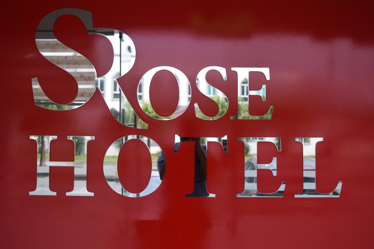 S Rose Hotel Σεπάνγκ Εξωτερικό φωτογραφία