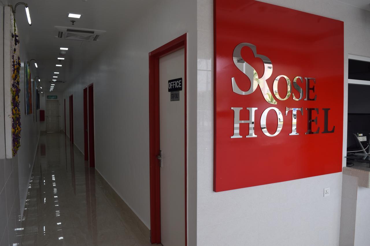 S Rose Hotel Σεπάνγκ Εξωτερικό φωτογραφία